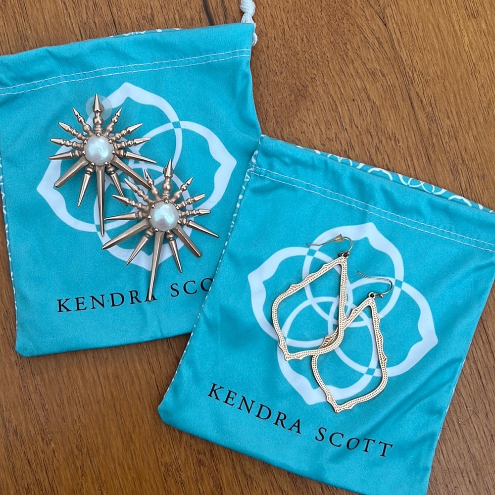 Kendra Scott rose gold earring set